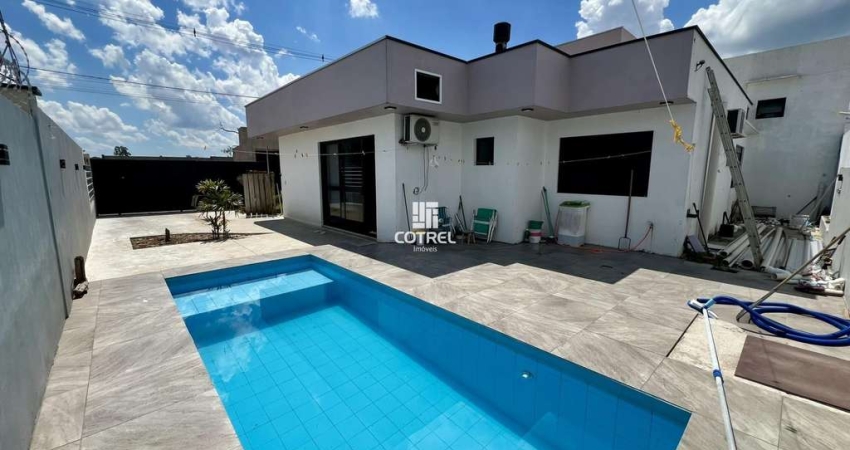 Casa para venda semimobiliada 3 dormitórios sendo suíte, piscina no Residencial