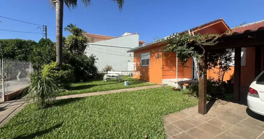 Casa para venda 3 dormitórios sendo 1 suíte, 2 vagas de garagem situada no bairr