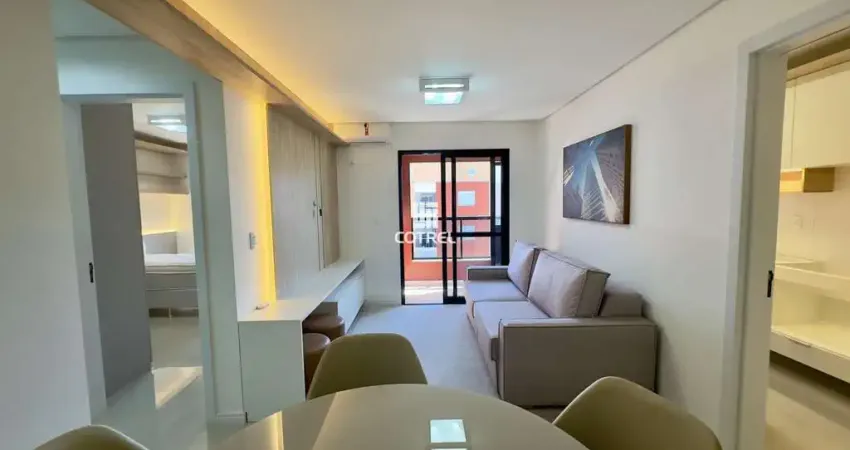 Apartamento decorado à venda com 2 dormitórios (1) suíte e 1 vaga de garagem no