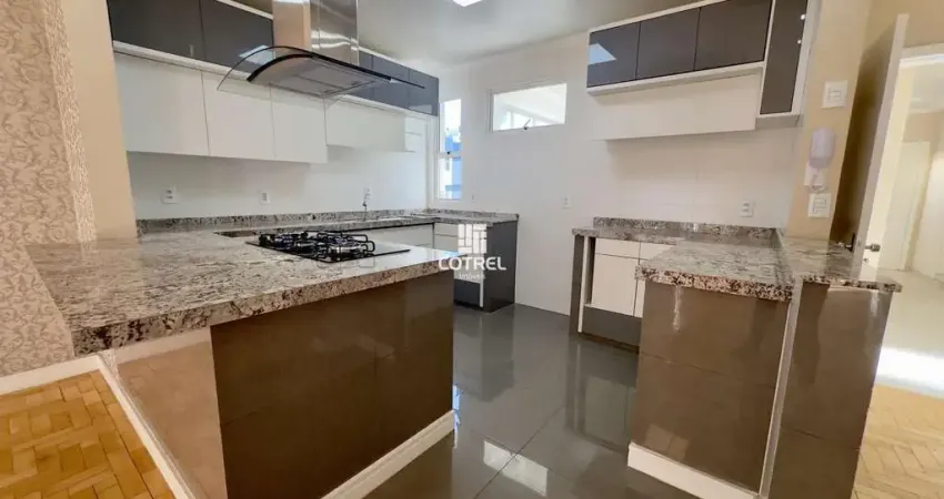 Cobertura para locação e venda 3 dormitórios, 1 suíte, 3 vagas de garagem, situa