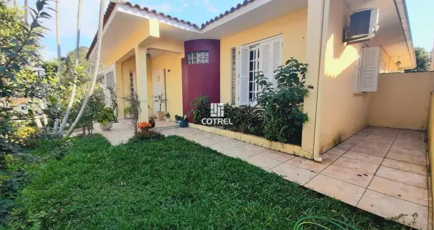 Casa à venda 4 dormitórios, 1 suíte, 3 vagas de garagem, situada no alto da coli