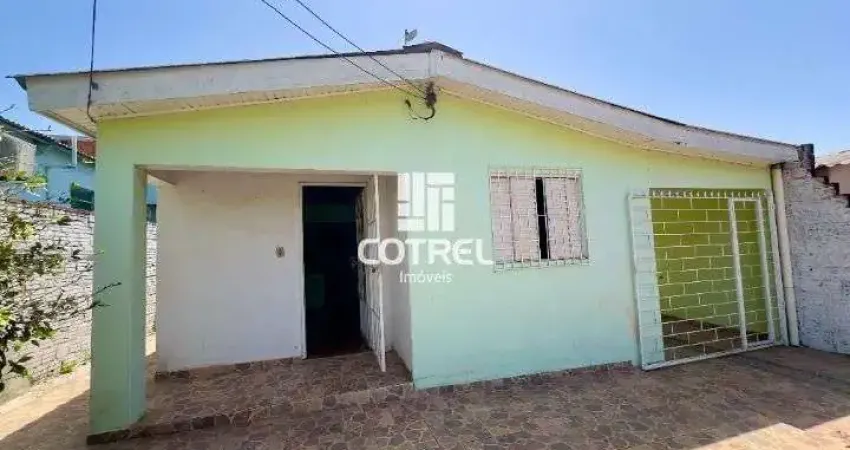 Casa á venda com 03 dormitórios, 02 banheiros sendo 1 suíte, 02 vagas de garagem