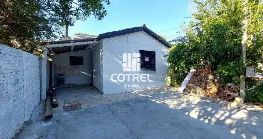 Casa para locação com 01 dormitório, 01 banheiro e 01 vaga de garagem localizada