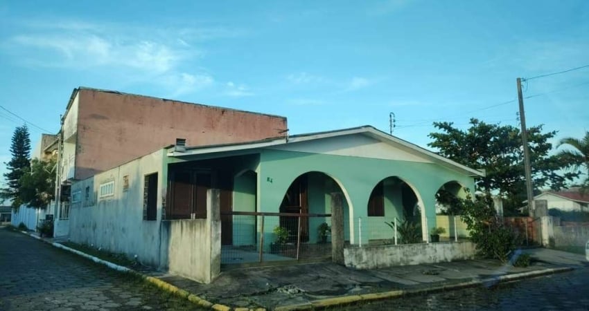 Casa com 2 quartos para alugar na 7.49 BALNEÁRIO ARROIO DO SILVA/SC - Rua Rodolfo Michels, 84, Arroio do Silva, Balneário Arroio do Silva