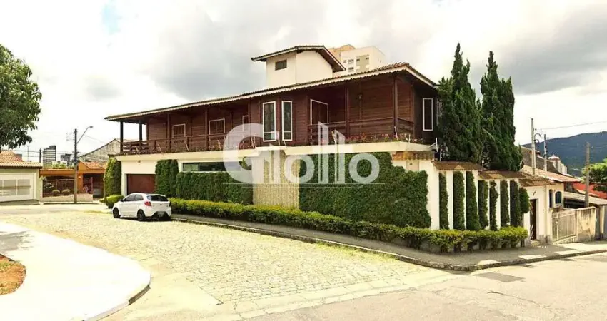 Casa com 4 quartos à venda no Centro, Mogi das Cruzes 