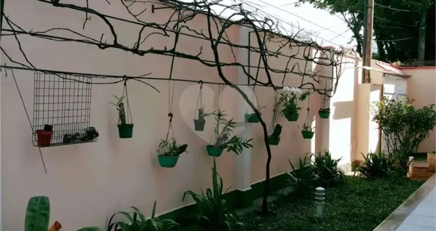 Casa com 4 quartos à venda na Rua Tamoios, São Francisco, Niterói