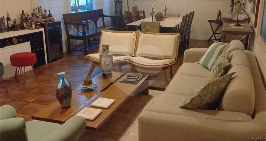 Apartamento com 4 quartos à venda na Rua Mariz e Barros, Icaraí, Niterói