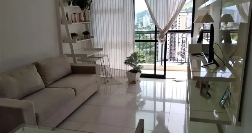 Apartamento com 3 quartos à venda em Vital Brazil - RJ