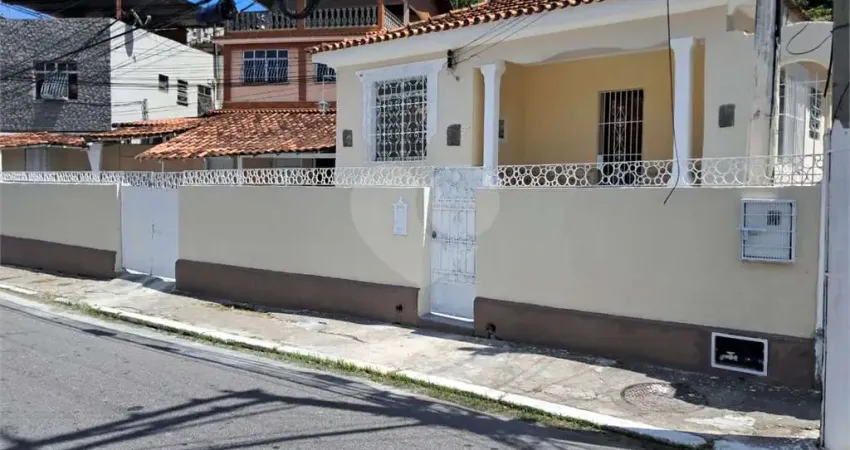 Casa com 2 quartos à venda em Fonseca - RJ