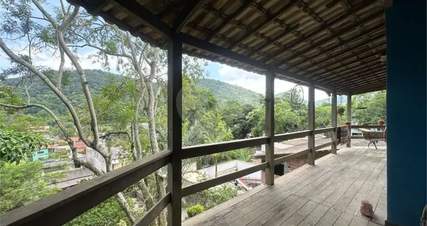 Casa com 2 quartos à venda na Professor Corrêa Pinto, Engenho do Mato, Niterói