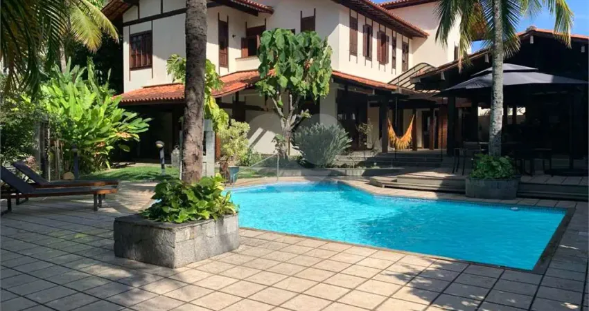 Casa com 7 quartos à venda na Loteamento Jardim Ubá, Piratininga, Niterói