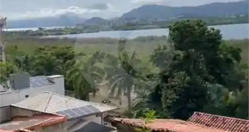 Terreno à venda na Rua da Amizade, Itaipu, Niterói