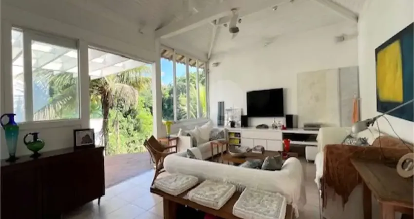 Casa em condomínio fechado com 4 quartos à venda na Estrada Caetano Monteiro, Badu, Niterói