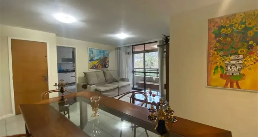 Apartamento com 3 quartos à venda em São Francisco - RJ