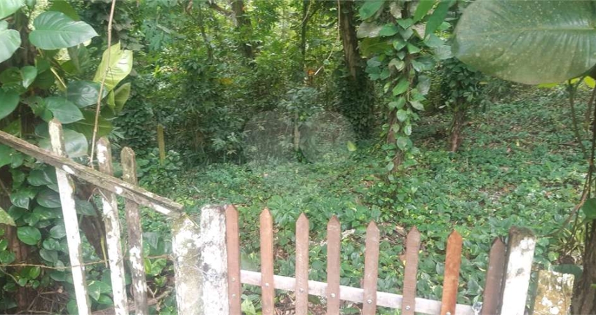 Terreno à venda na Avenida Central Ewerton Xavier, Várzea das Moças, Niterói