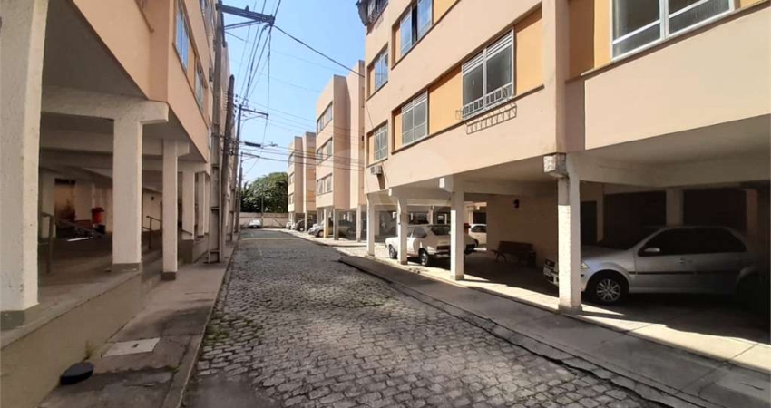 Apartamento com 3 quartos à venda em Santana - RJ