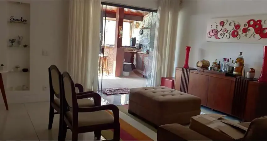 Casa com 4 quartos à venda em Piratininga - RJ