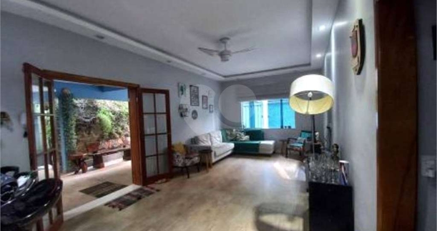 Casa com 3 quartos à venda na Rua Doutor Mário Viana, Santa Rosa, Niterói