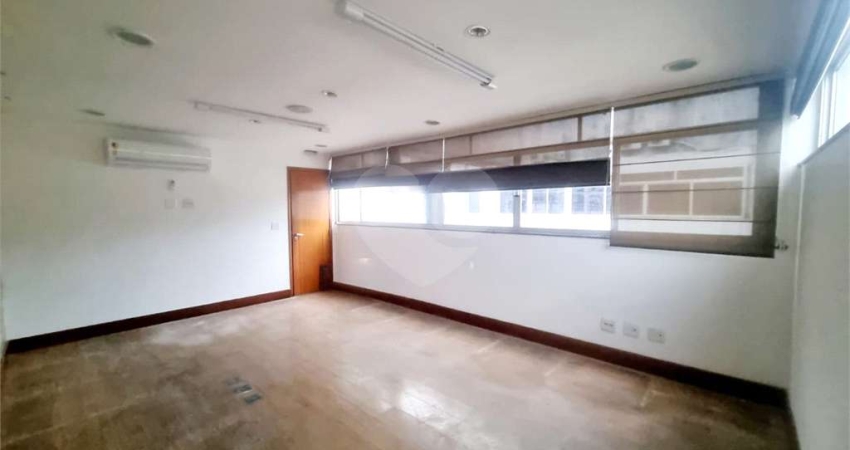 Sala comercial à venda na Rua Doutor Borman, Centro, Niterói