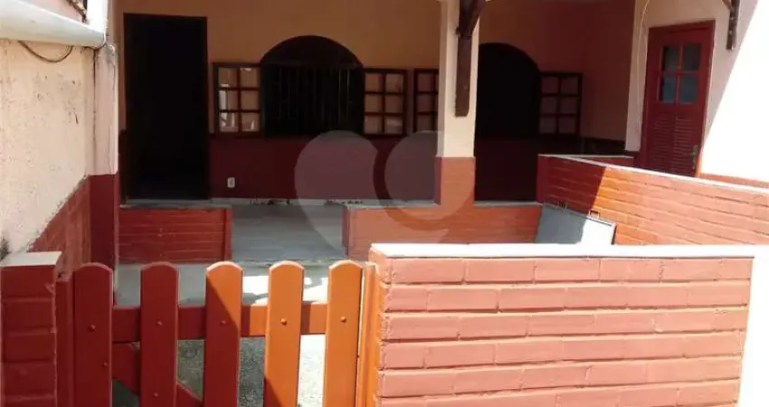 Casa com 4 quartos à venda na Dos Tatuís, Jardim Imbuí, Niterói