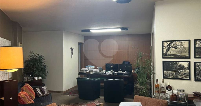 Sala comercial à venda na Avenida Ernani do Amaral Peixoto, Centro, Niterói