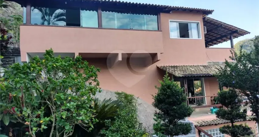 Casa com 4 quartos à venda na Dos Gravatás, Itacoatiara, Niterói