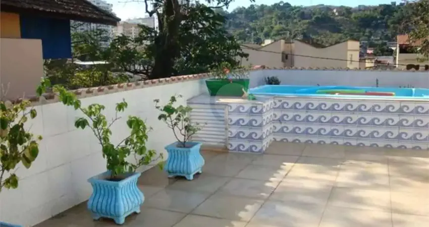 Casa com 3 quartos à venda na Rua Doutor Waldir Cabral, Santa Rosa, Niterói