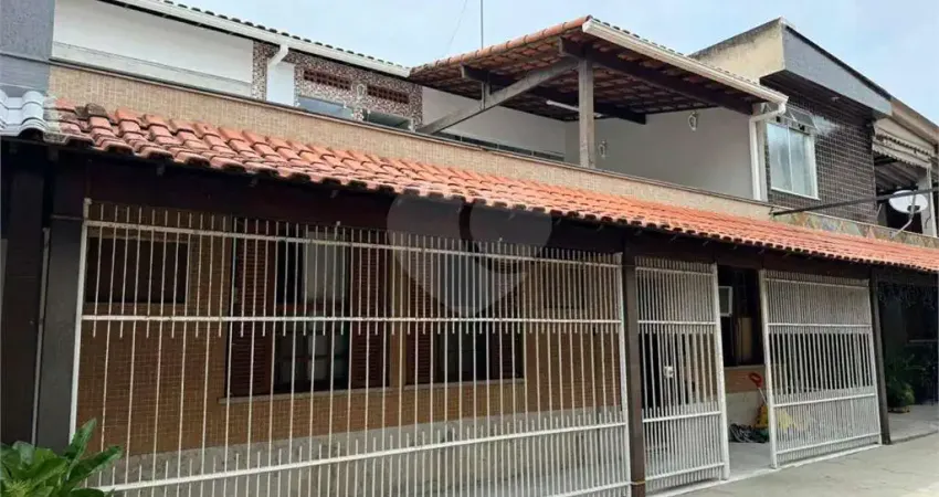 Casa com 3 quartos à venda na Tenente Bráulio, Nova Cidade, São Gonçalo