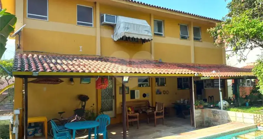 Casa com 4 quartos à venda em Largo Da Batalha - RJ