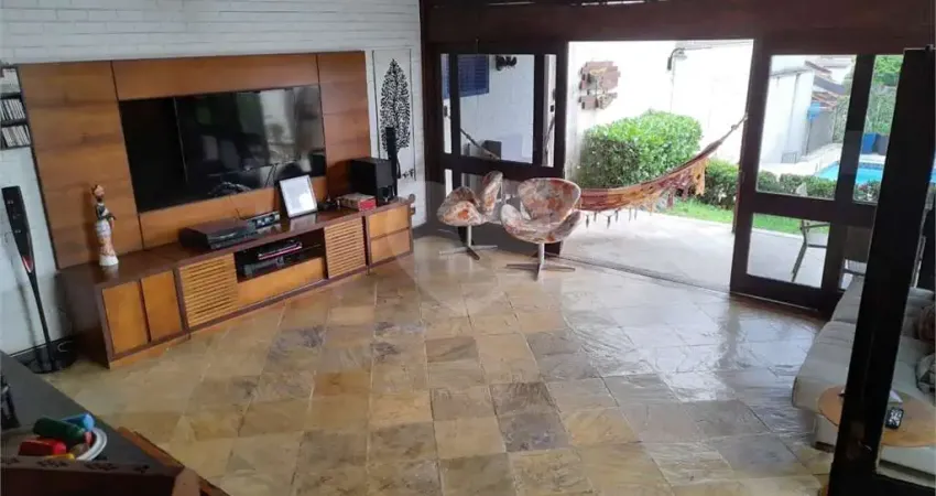 Casa com 4 quartos à venda no São Francisco, Niterói 