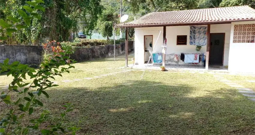 Terreno à venda na Estrada Francisco da Cruz Nunes, Itaipu, Niterói