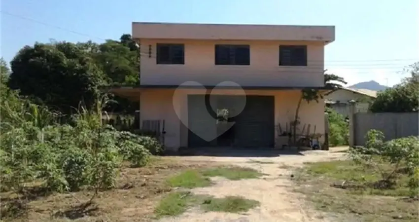 Barracão / Galpão / Depósito à venda na Honduras, Serra Grande, Niterói