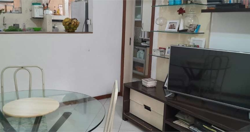 Apartamento com 3 quartos à venda em Santa Rosa - RJ