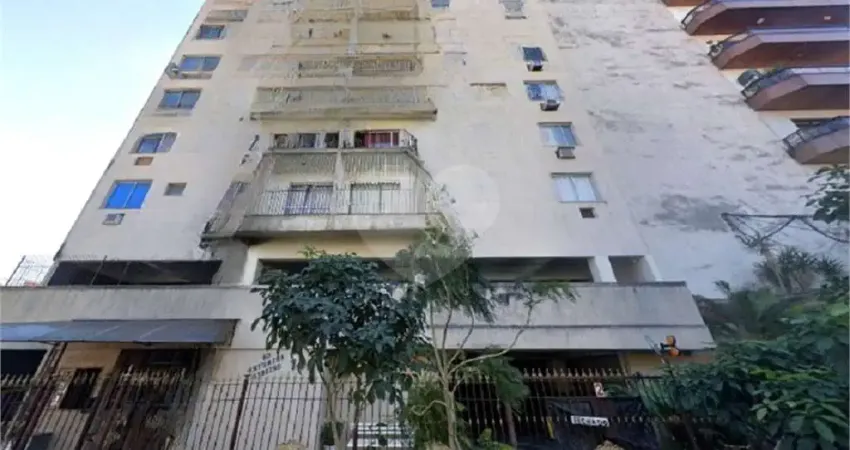 Apartamento com 2 quartos à venda na Aluísio Neiva, Centro, São Gonçalo