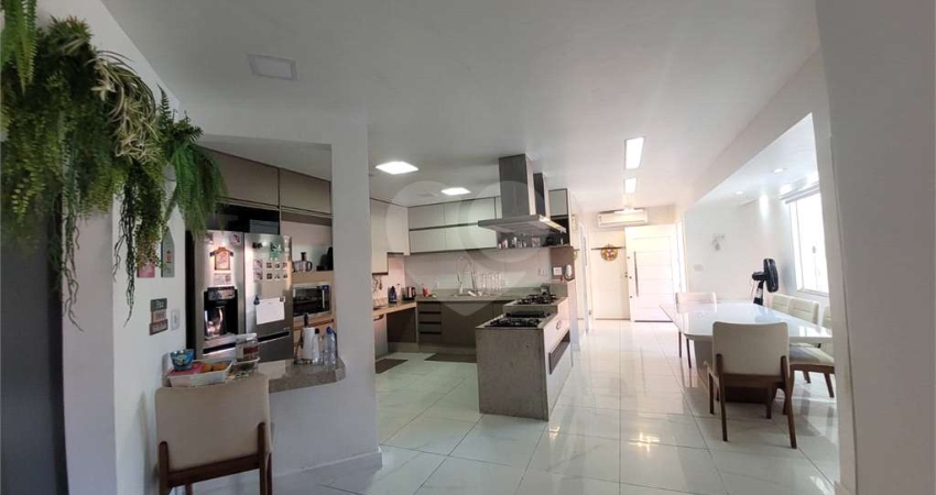 Casa com 7 quartos à venda em Camboinhas - RJ