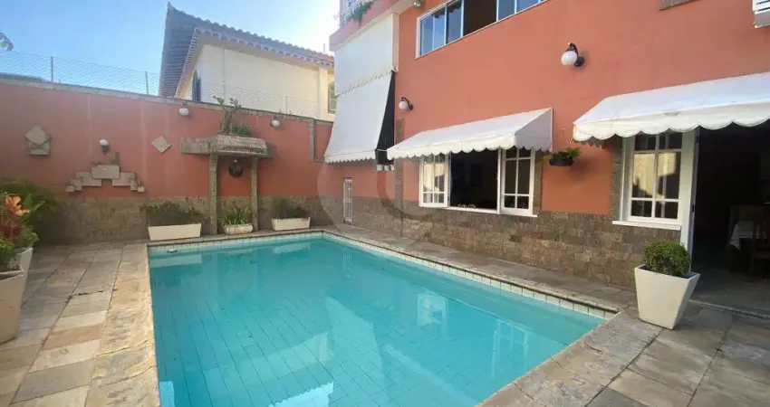 Casa com 5 quartos à venda na Rua Roberto Augusto Morgado, São Francisco, Niterói