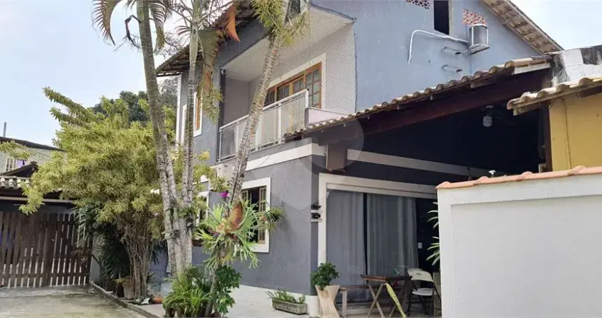 Casa com 3 quartos à venda na Eugênio Martins Pereira, Maria Paula, São Gonçalo