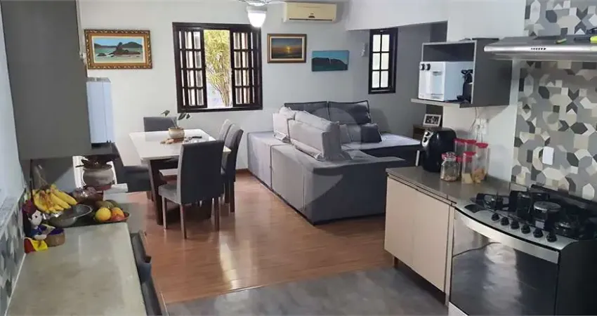 Casa com 3 quartos à venda na Eugênio Martins Pereira, Maria Paula, São Gonçalo