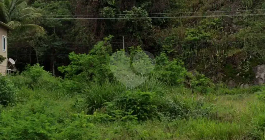 Terreno à venda em Piratininga, Niterói 