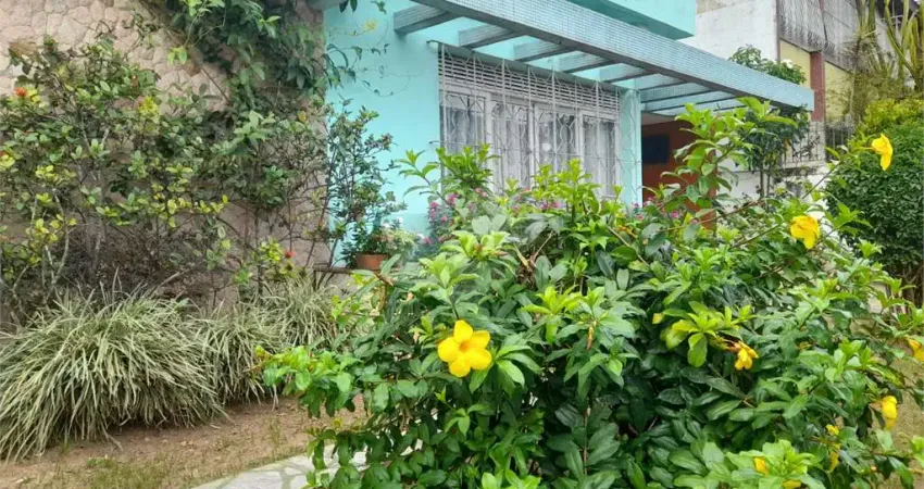 Casa com 4 quartos à venda na Avenida Presidente Roosevelt, São Francisco, Niterói