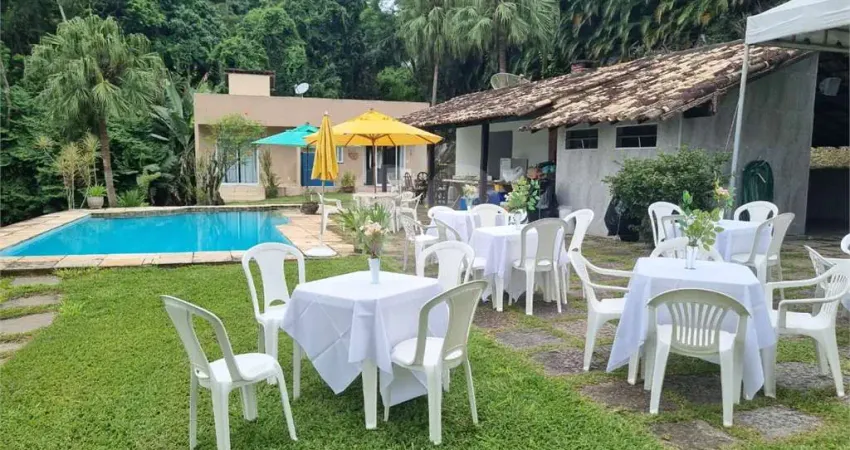 Fazenda à venda na Avenida Nelson de Oliveira e Silva, Vila Progresso, Niterói