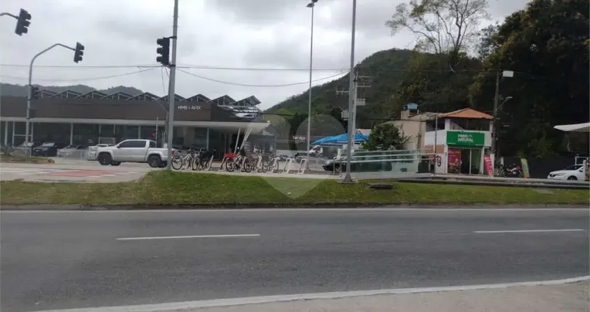 Terreno comercial para alugar na Estrada Francisco da Cruz Nunes, Itaipu, Niterói