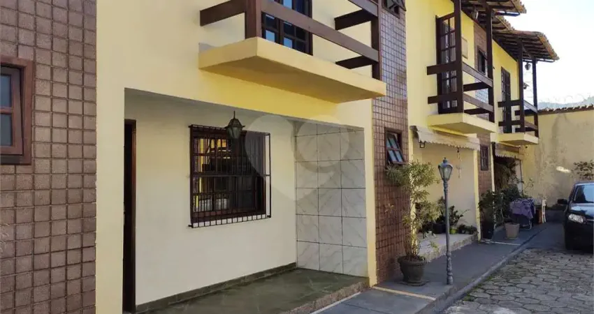 Casa com 2 quartos à venda na Doutor Godofredo Garcia Justo, Piratininga, Niterói