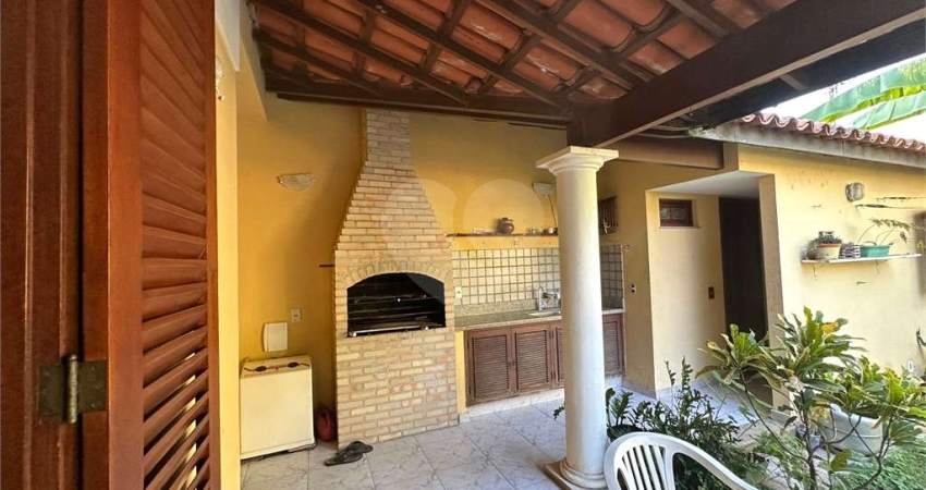 Casa com 4 quartos à venda na Travessa Wadih Curi, São Francisco, Niterói