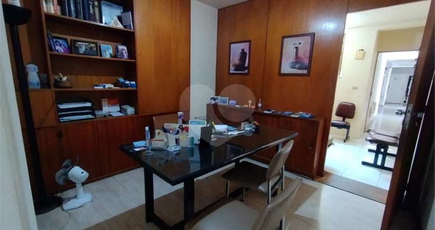 Sala comercial à venda na Rua Miguel de Frias, Icaraí, Niterói