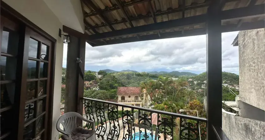 Casa com 3 quartos à venda em Badu - RJ