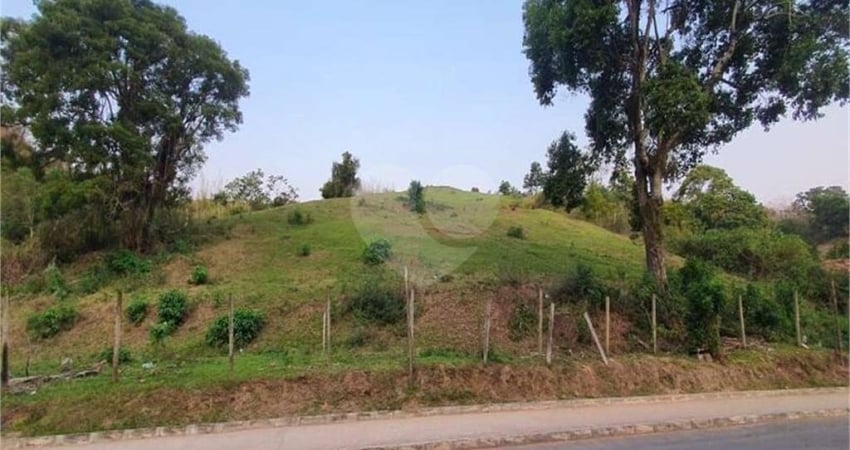 Terreno à venda na Joaquim Mendes, Centro, Maricá