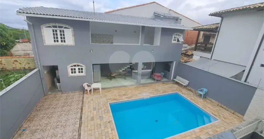 Casa com 3 quartos à venda em Piratininga - RJ