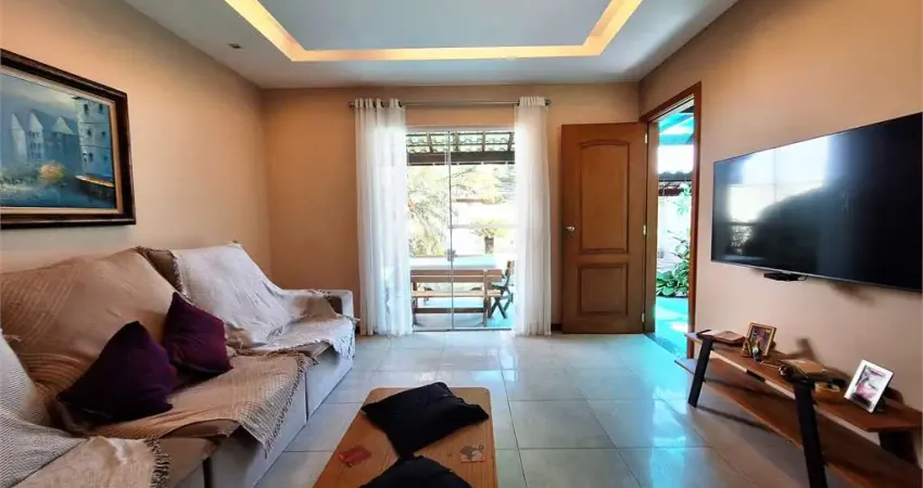 Casa com 4 quartos à venda em Piratininga - RJ