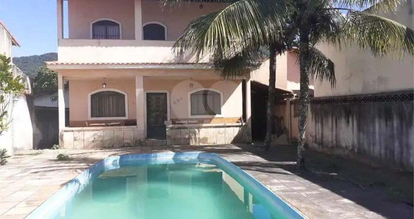 Casa com 5 quartos à venda na Das Acácias, Centro, Maricá
